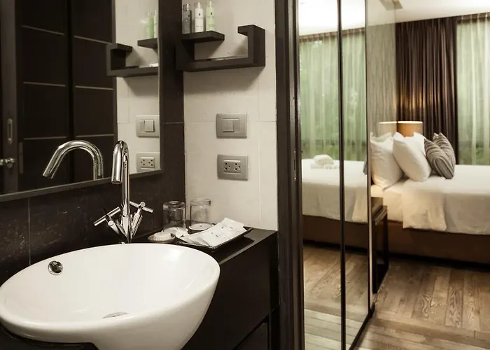ホテル Arcadia Ploenchit By Compass Hospitality 4*