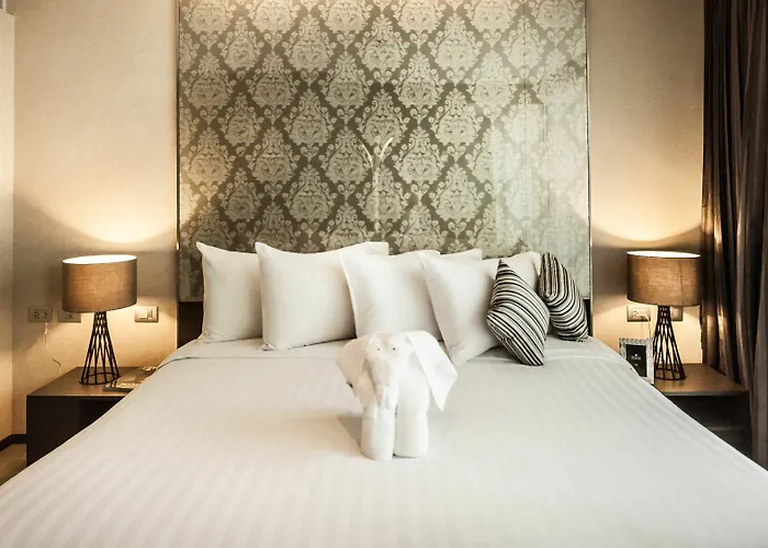 ホテル Arcadia Ploenchit By Compass Hospitality